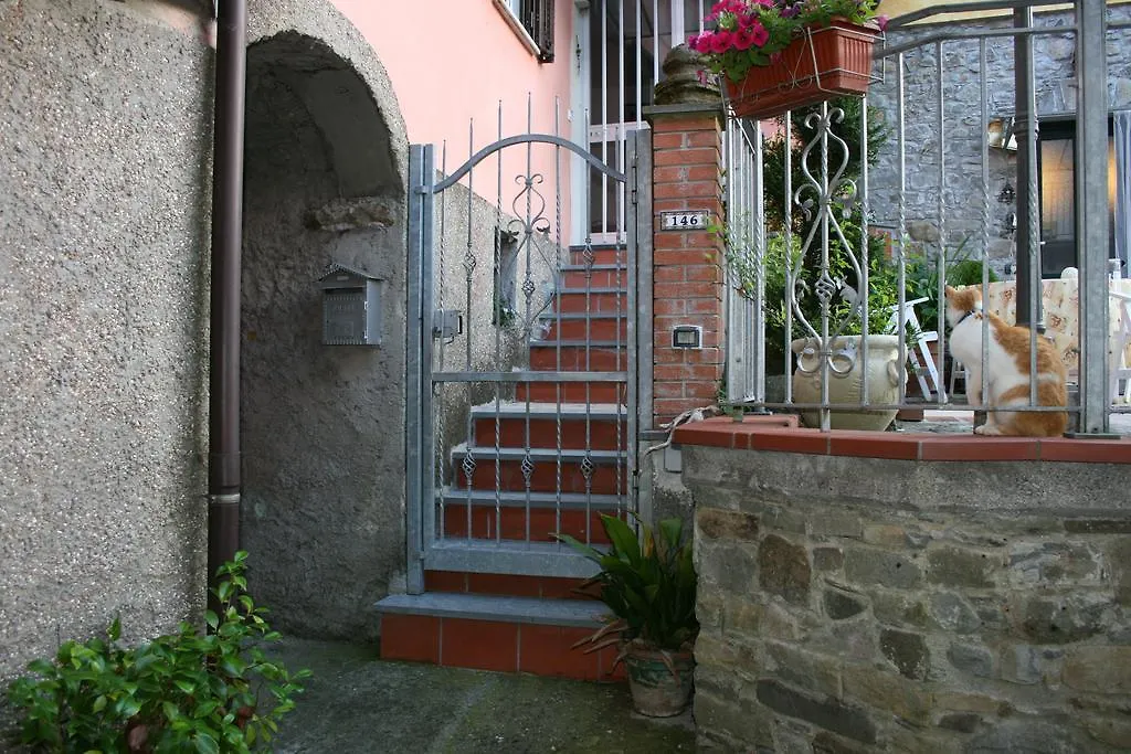 Ca' Rossi Apartment Beverino Italy