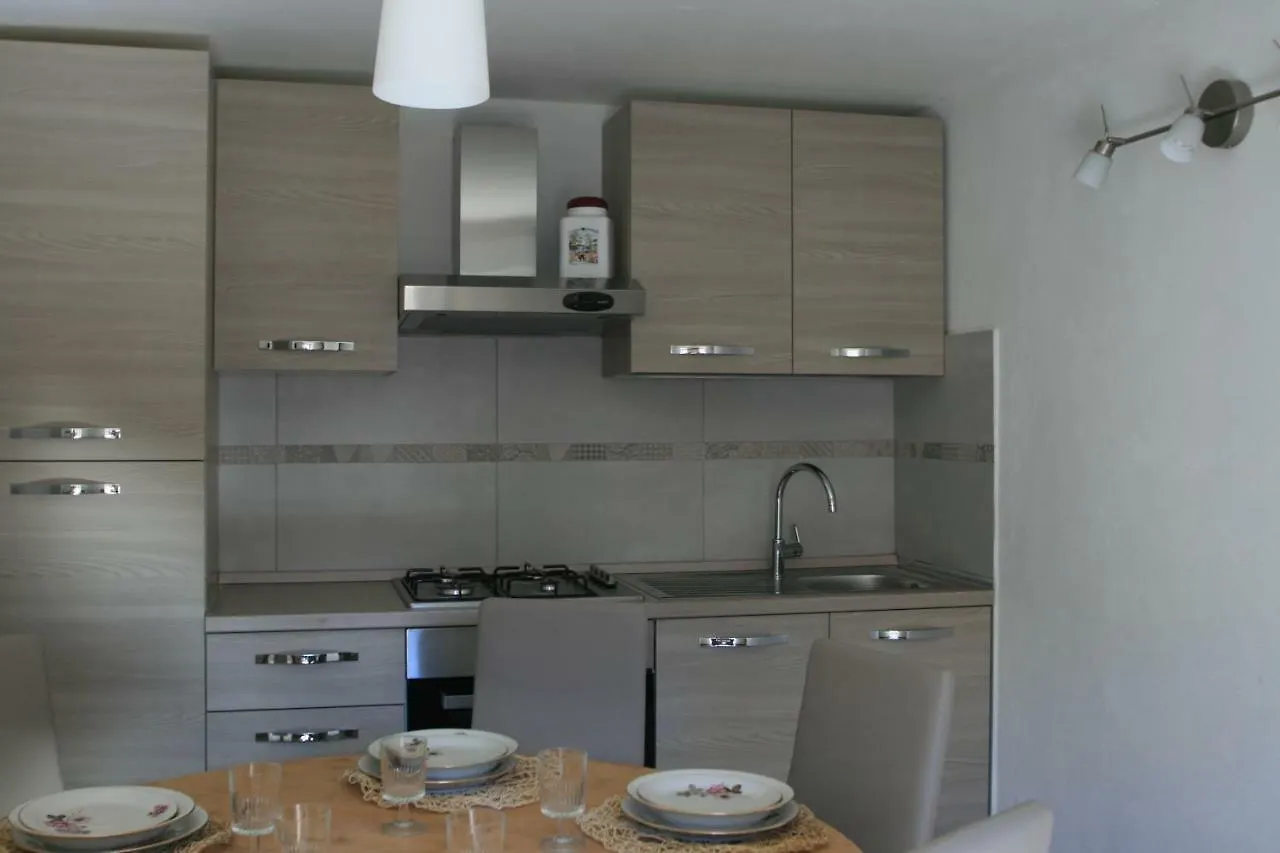 Ca' Rossi Apartment Beverino Italy